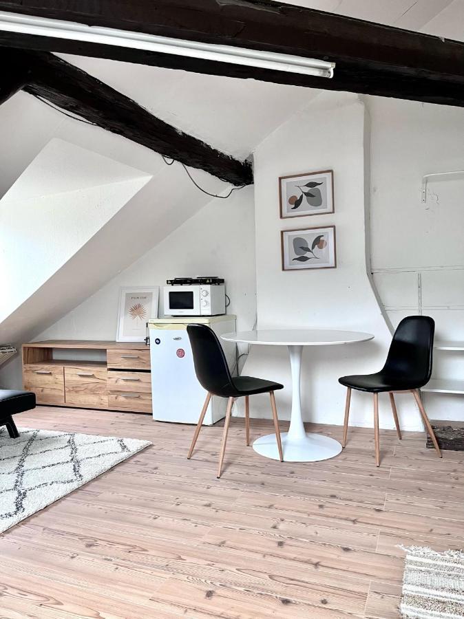 Loft Apartment Close To Metro Palmovka ปราก ภายนอก รูปภาพ