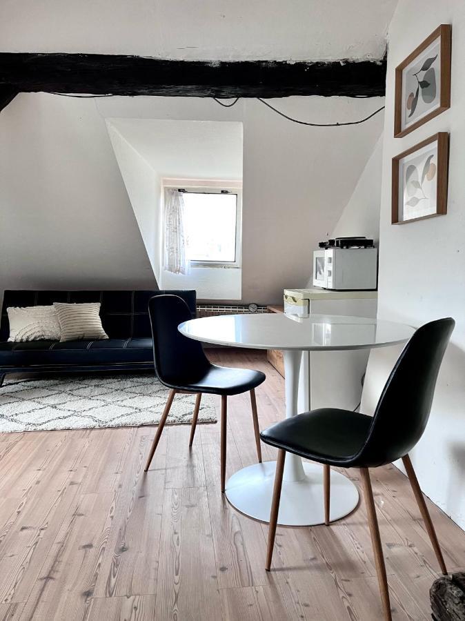 Loft Apartment Close To Metro Palmovka ปราก ภายนอก รูปภาพ